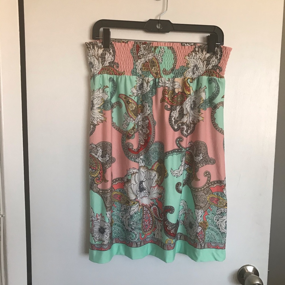 Melissa Paige Floral Lightweight Skirt - Size L